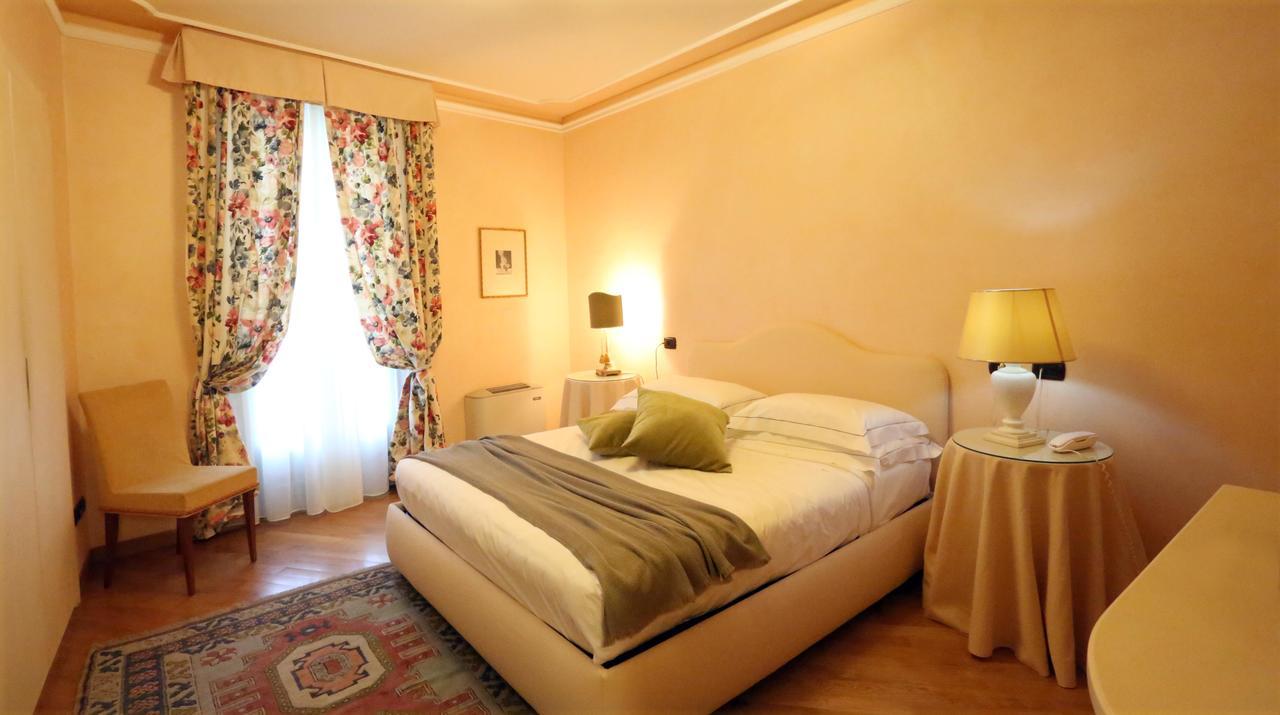 Albergo Castiglione Langhe Кастильоне-Тинелла Экстерьер фото